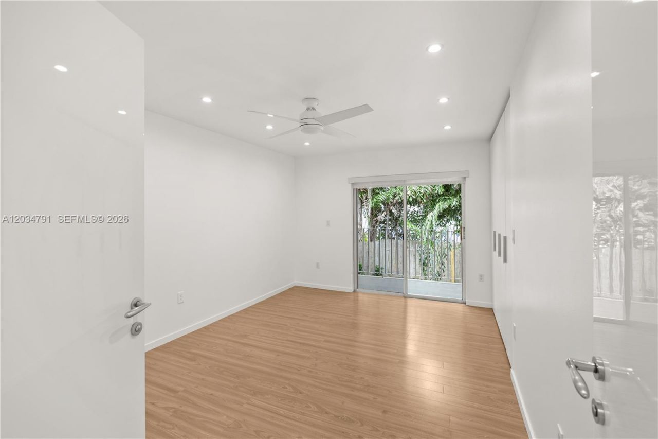 3130 Bird Ave , Unit 3, Miami, FL 33133 Photo