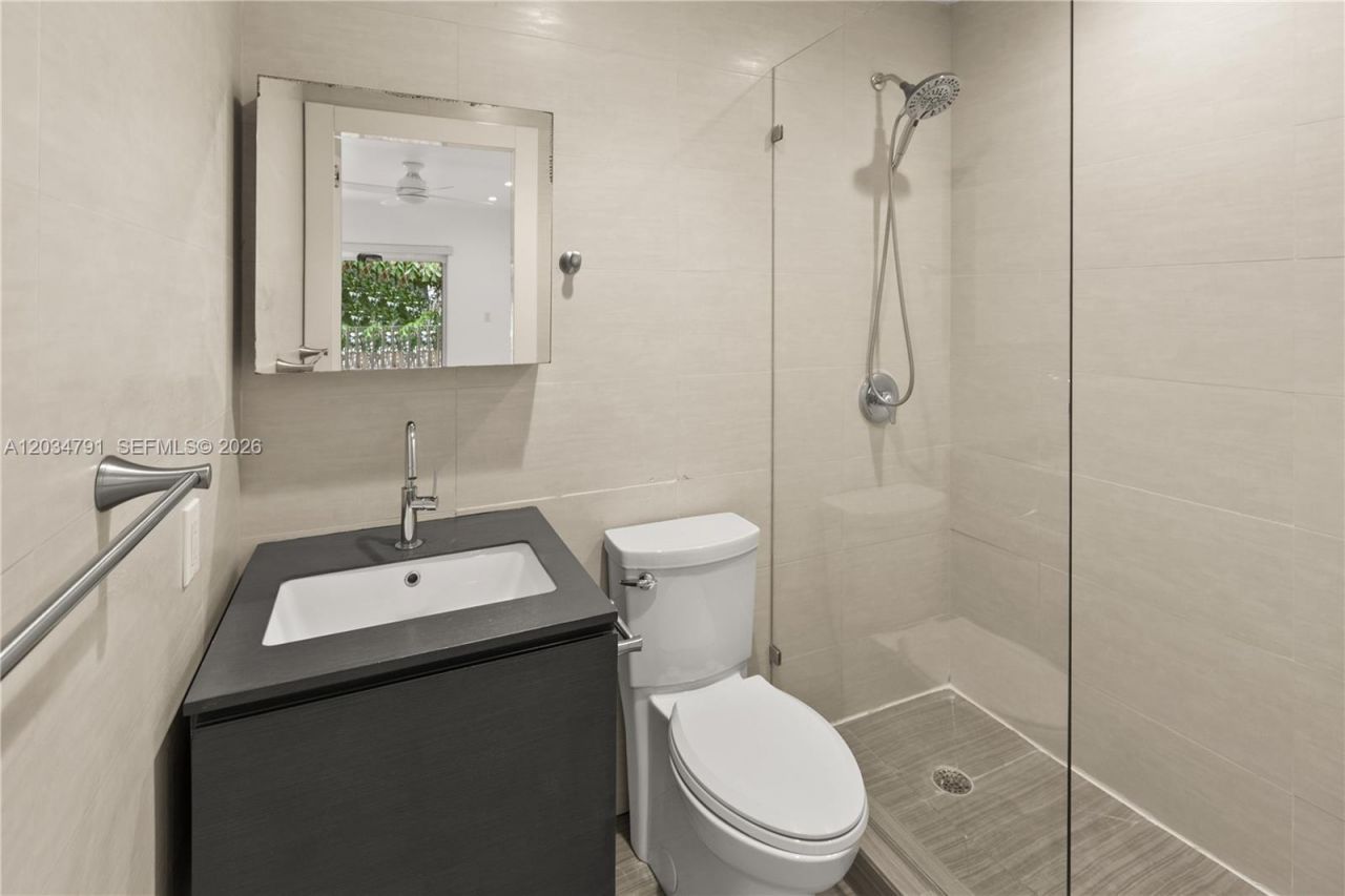 3130 Bird Ave , Unit 3, Miami, FL 33133 Photo