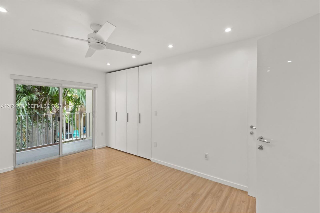 3130 Bird Ave , Unit 3, Miami, FL 33133 Photo