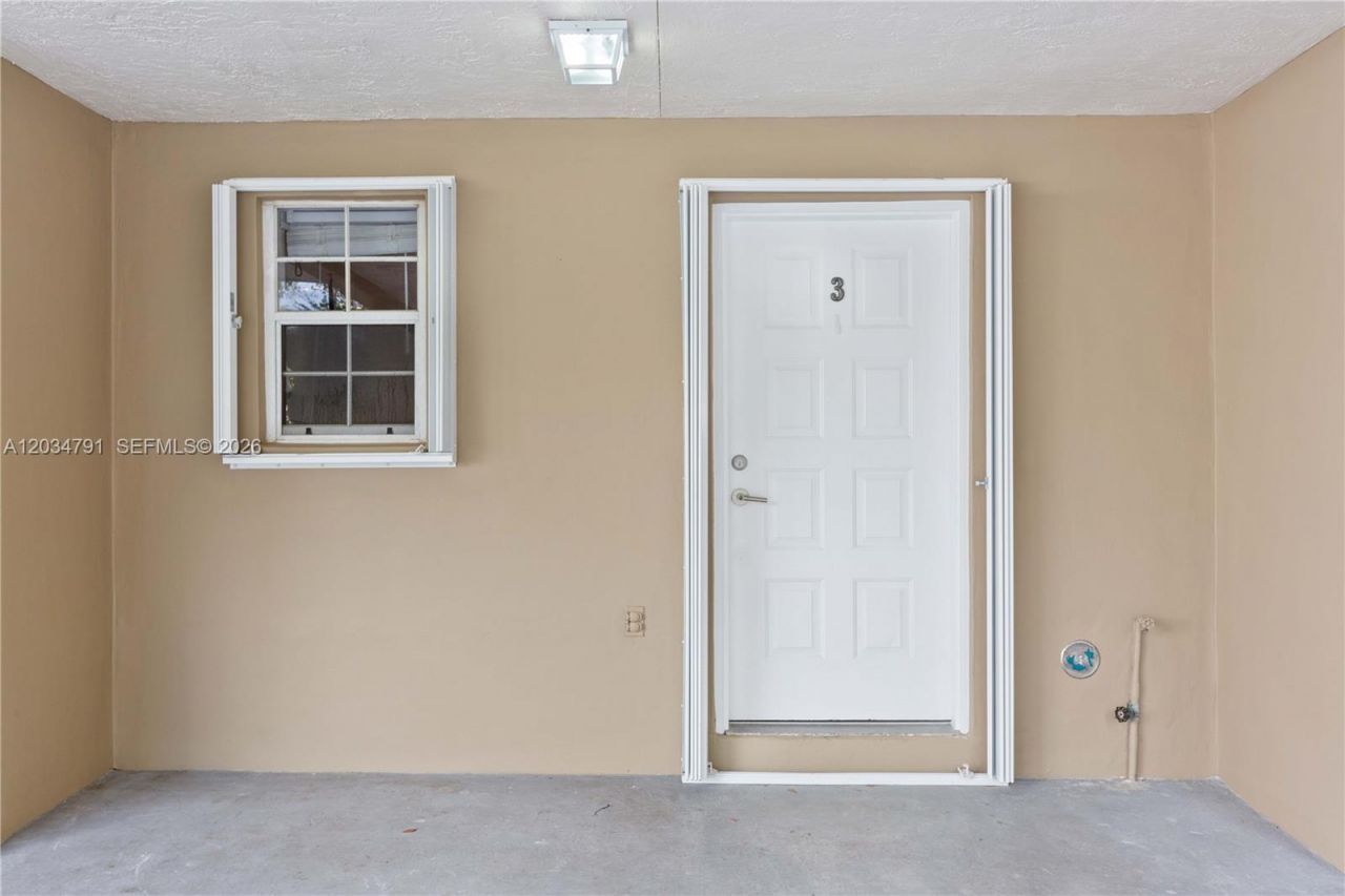 3130 Bird Ave , Unit 3, Miami, FL 33133 Photo