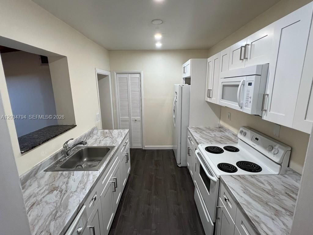 4427 SW 16th St , Miami, FL 33134 Photo