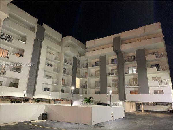 395 NE 21st St, Unit 403, Miami, FL 33137