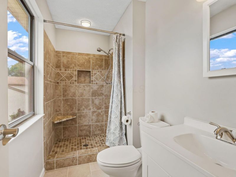 8766 Gallo Drive, Powell, OH 43065 Photo 22