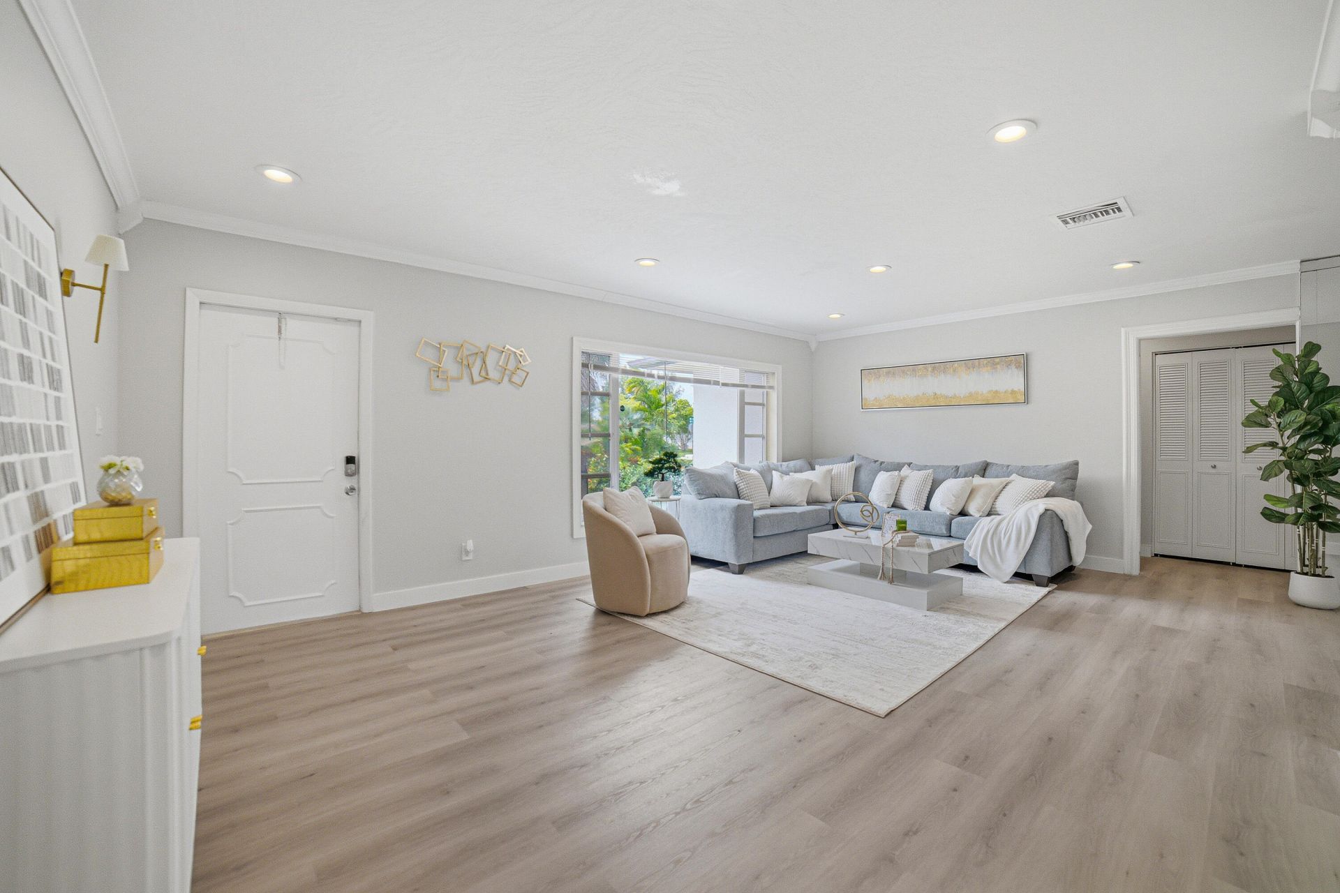 8106 NW 101st Avenue, Tamarac, FL 33321 Photo