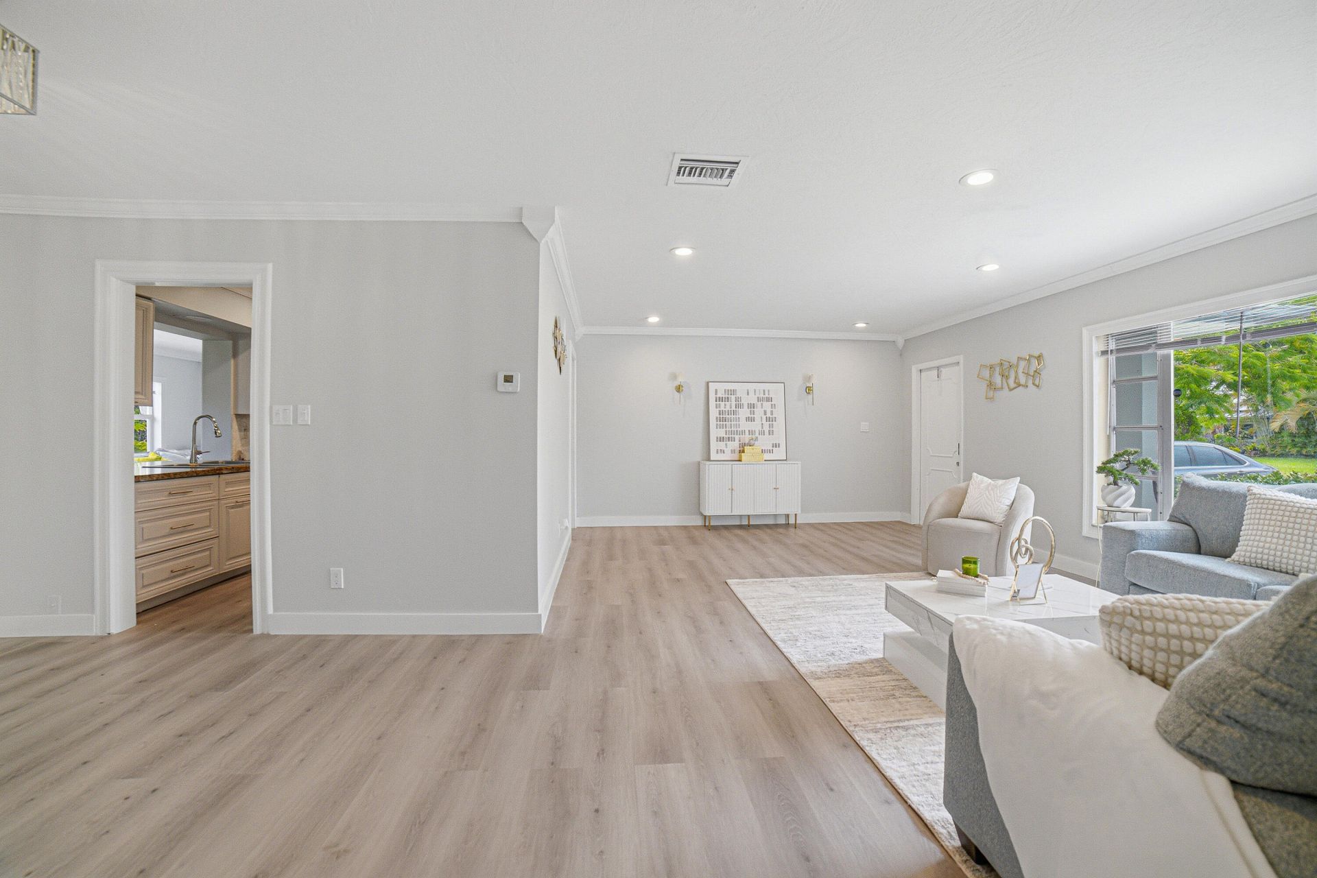 8106 NW 101st Avenue, Tamarac, FL 33321 Photo