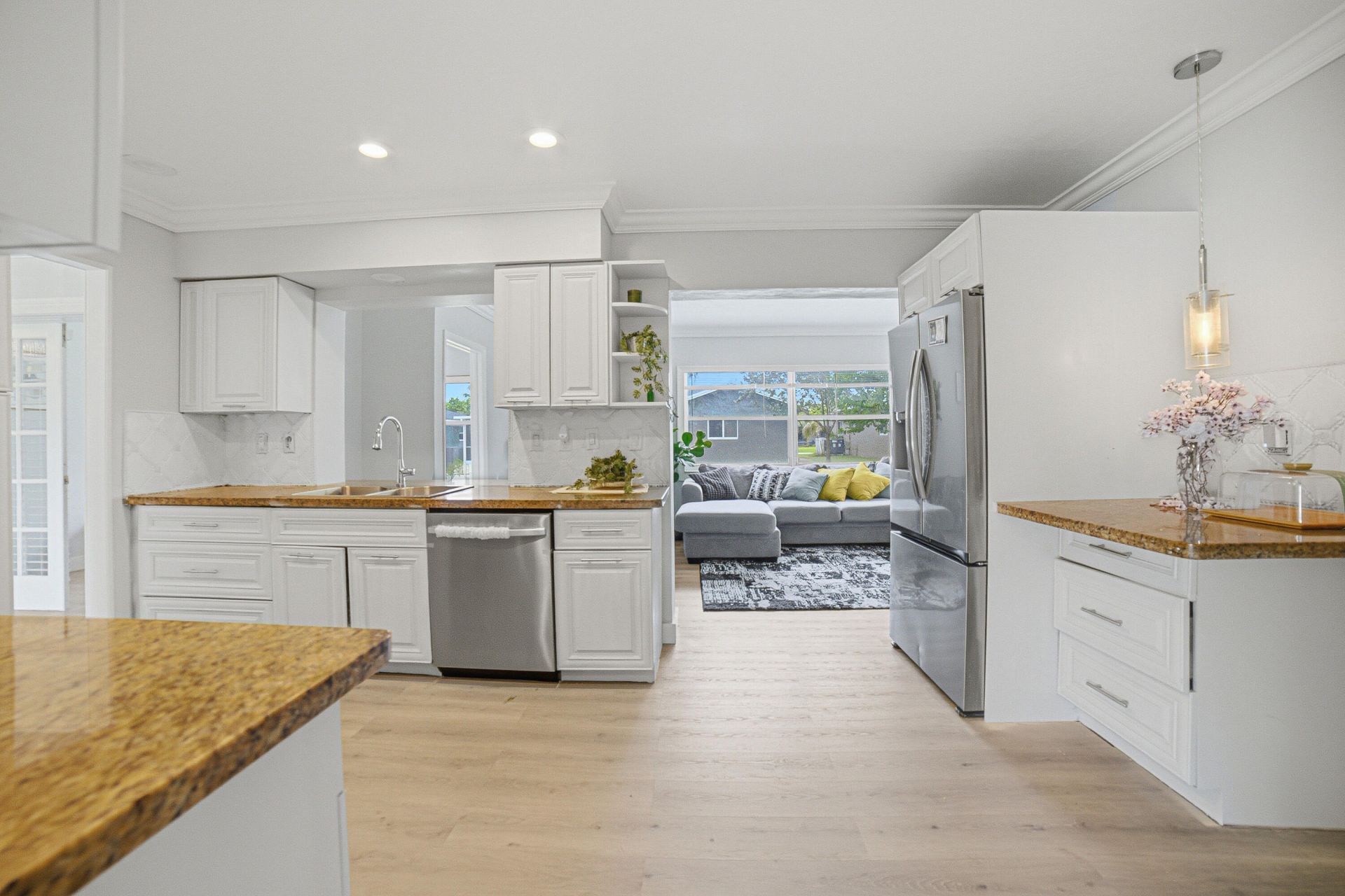 8106 NW 101st Avenue, Tamarac, FL 33321 Photo
