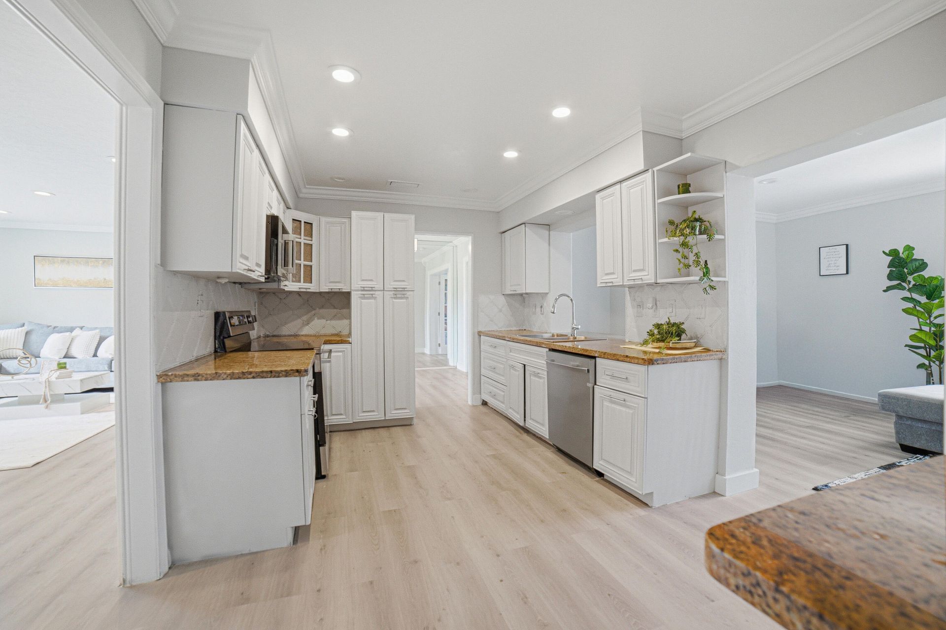8106 NW 101st Avenue, Tamarac, FL 33321 Photo