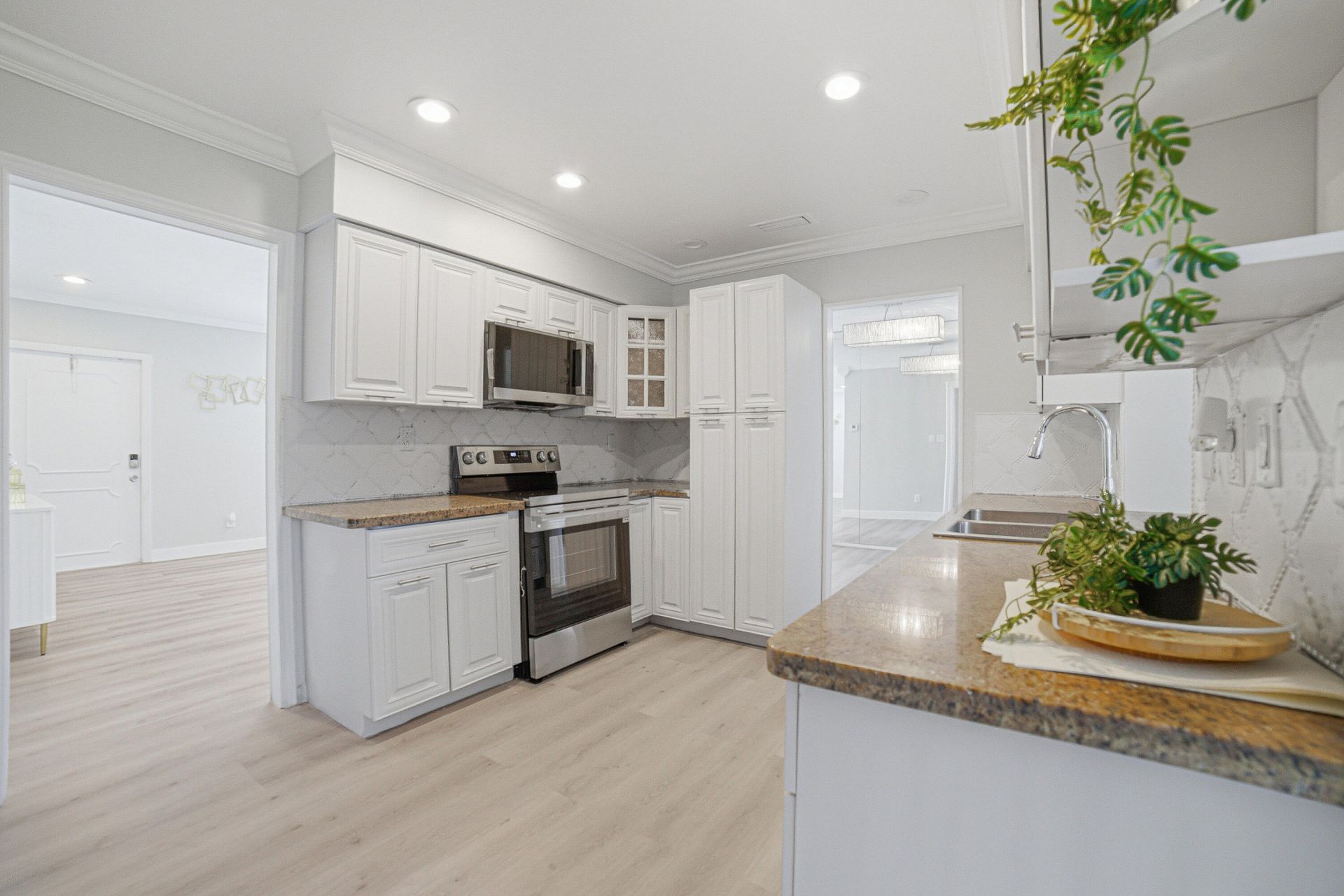 8106 NW 101st Avenue, Tamarac, FL 33321 Photo