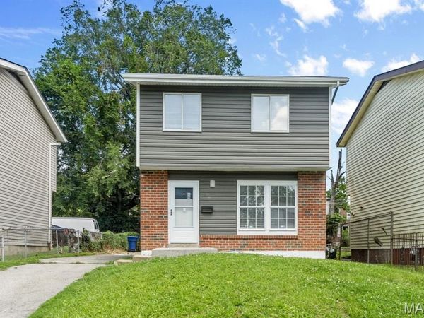 940 Maple Place, St Louis, MO 63112