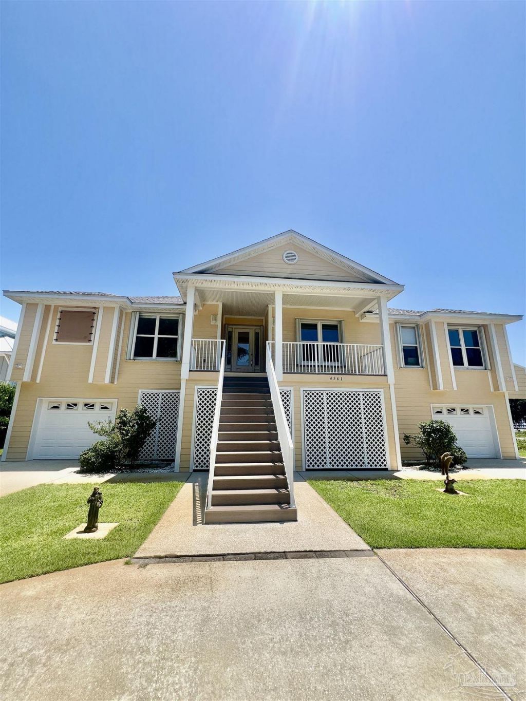 4561 Sabine Dr, Gulf Breeze, FL 32563 Main Photo