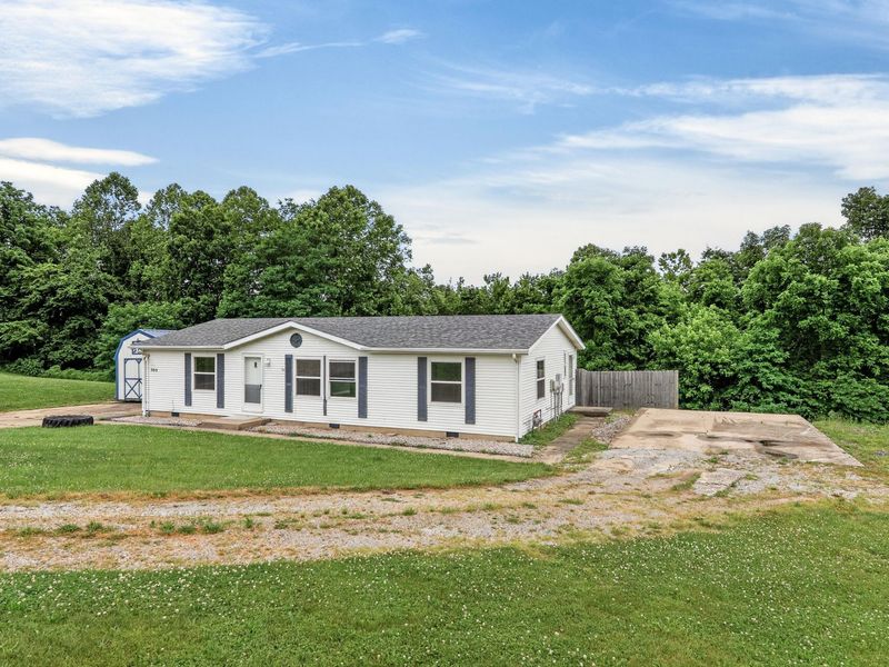 300 Pimlico Court, Crittenden, KY 41030 Photo 2
