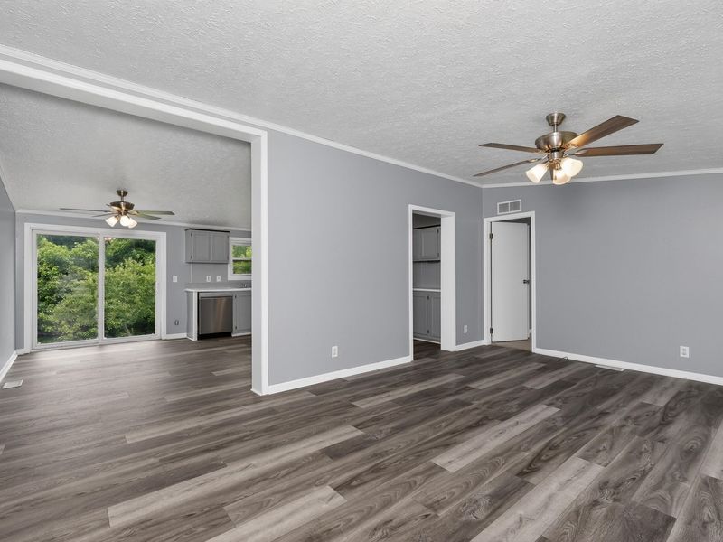 300 Pimlico Court, Crittenden, KY 41030 Photo 6