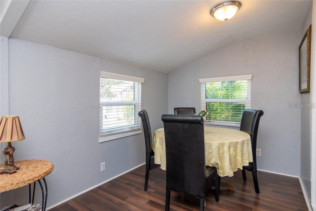 610 8th Street N, Saint Petersburg, FL 33702 Photo