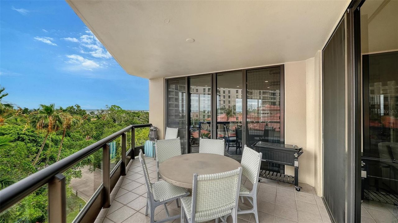 1241 Gulf Of Mexico Drive, Unit 408, Longboat Key, FL 34228 Photo