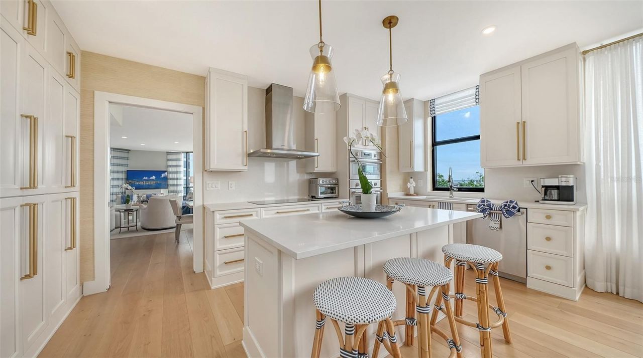 1241 Gulf Of Mexico Drive, Unit 408, Longboat Key, FL 34228 Photo