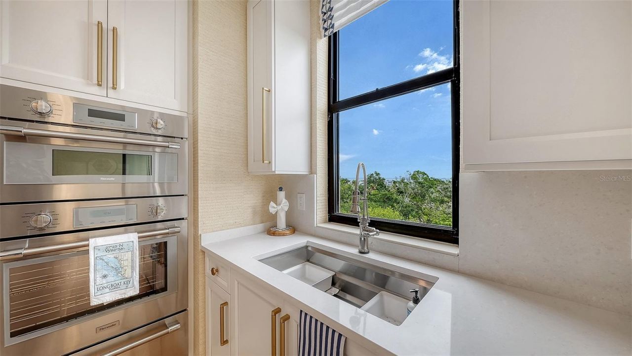 1241 Gulf Of Mexico Drive, Unit 408, Longboat Key, FL 34228 Photo