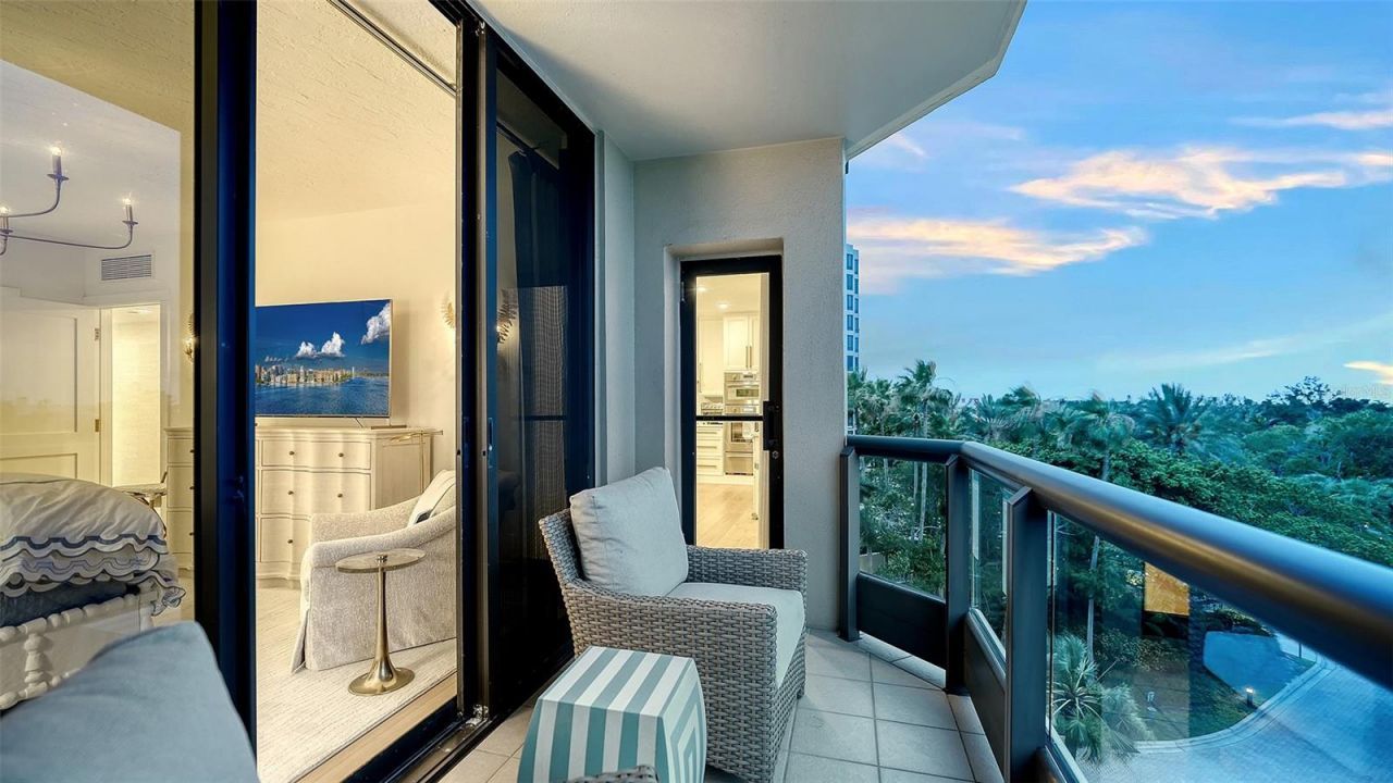 1241 Gulf Of Mexico Drive, Unit 408, Longboat Key, FL 34228 Photo
