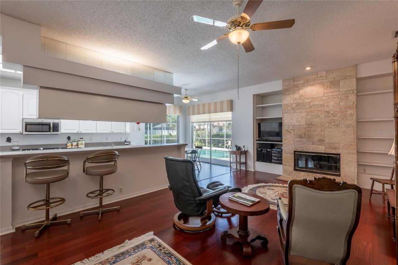 690 Weathersfield Drive, Dunedin, FL 34698 Photo