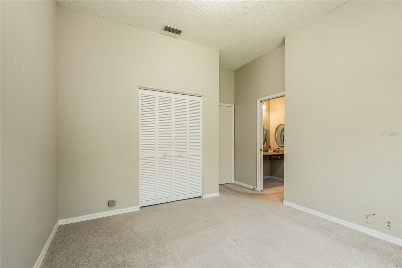 690 Weathersfield Drive, Dunedin, FL 34698 Photo