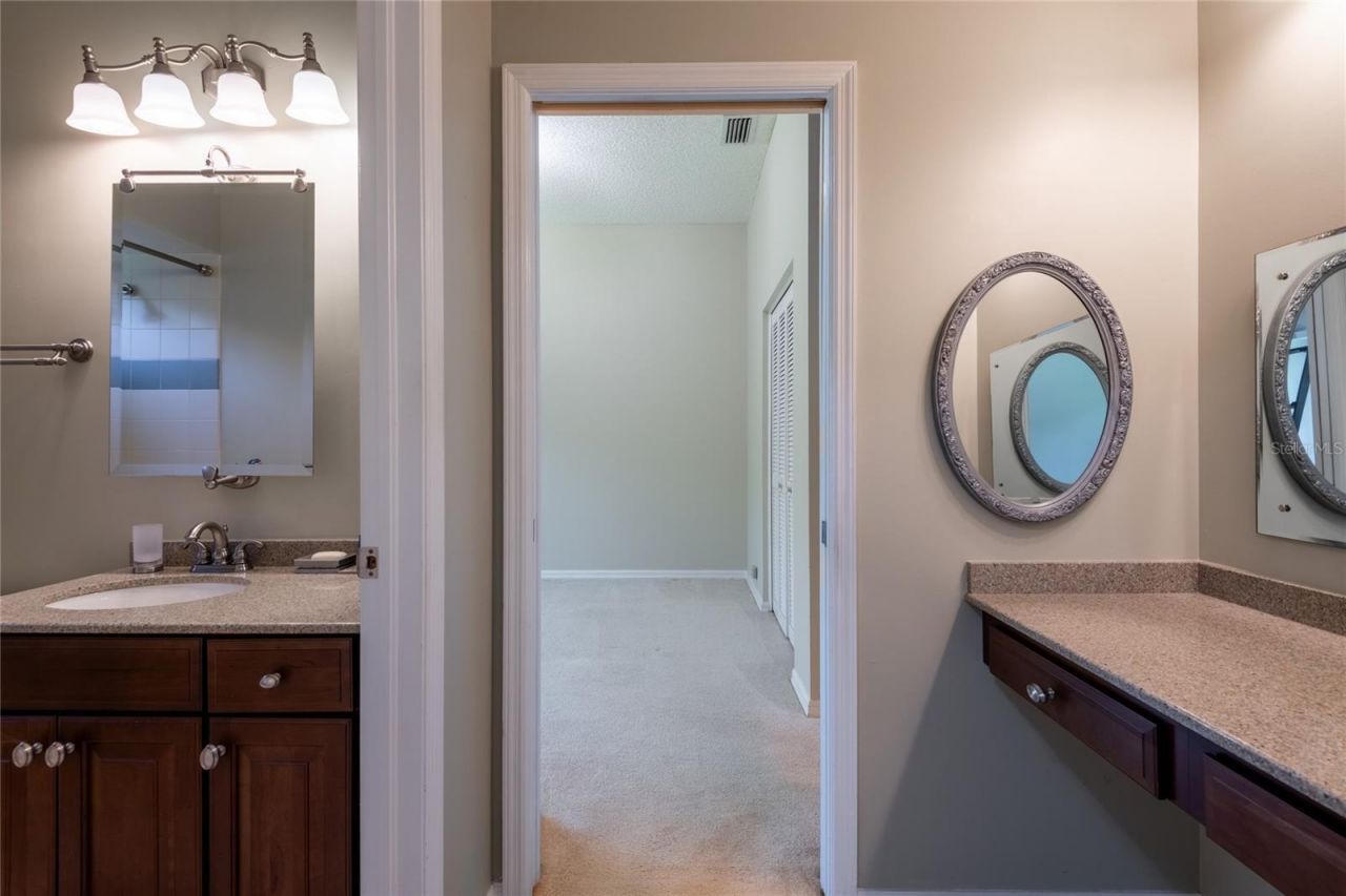 690 Weathersfield Drive, Dunedin, FL 34698 Photo