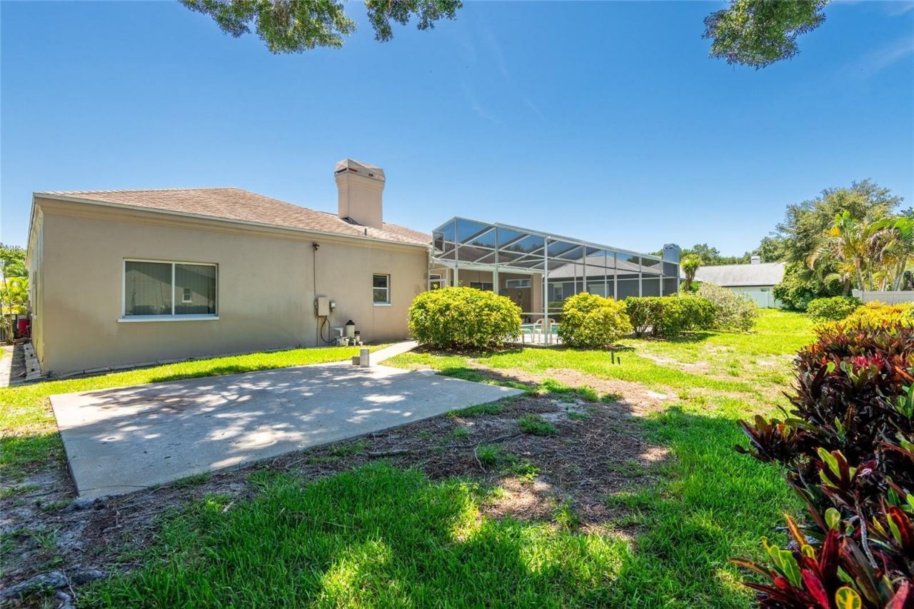 690 Weathersfield Drive, Dunedin, FL 34698 Photo