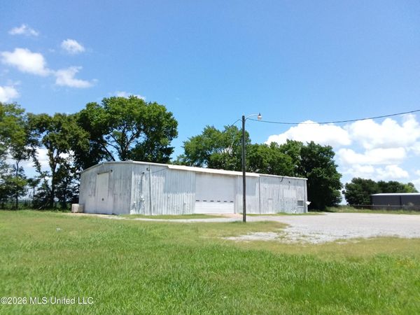1471 U.s. 82, Indianola, MS 38751
