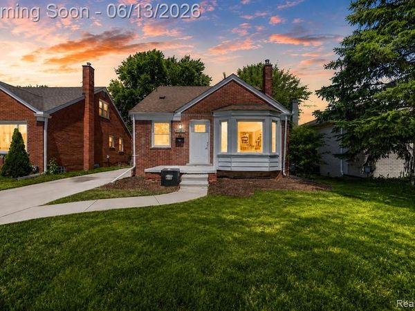 23013 Gaukler Street, St. Clair Shores, MI 48080
