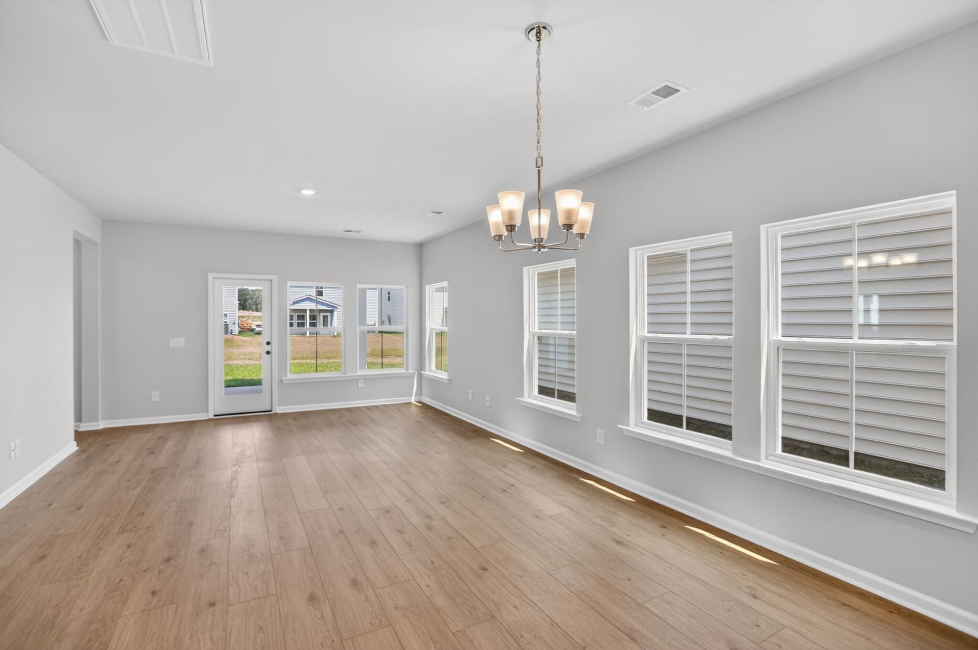 1039 Adirondack Drive Photo 8