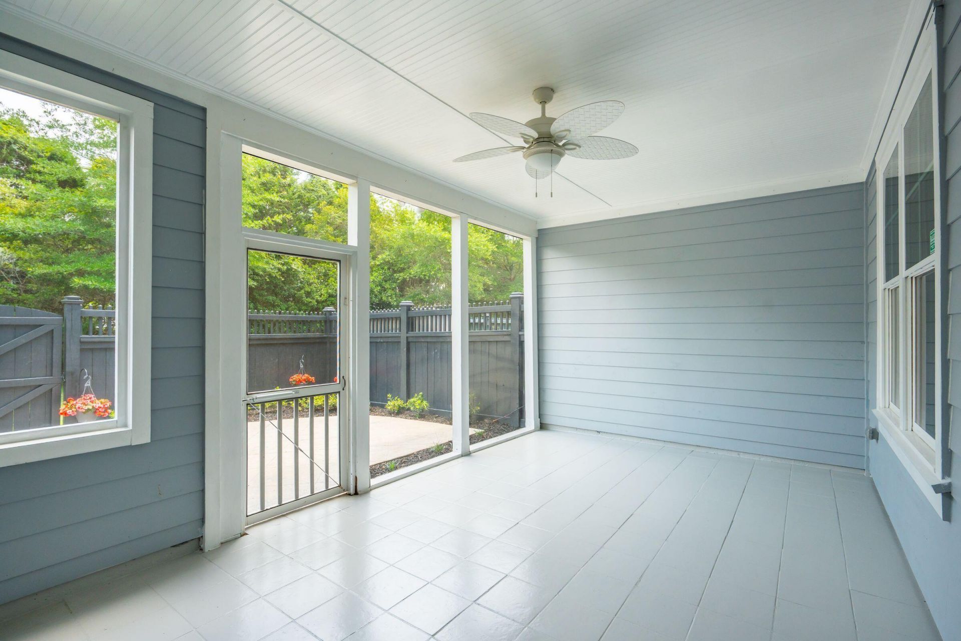 2069 Kings Gate Lane Photo 10