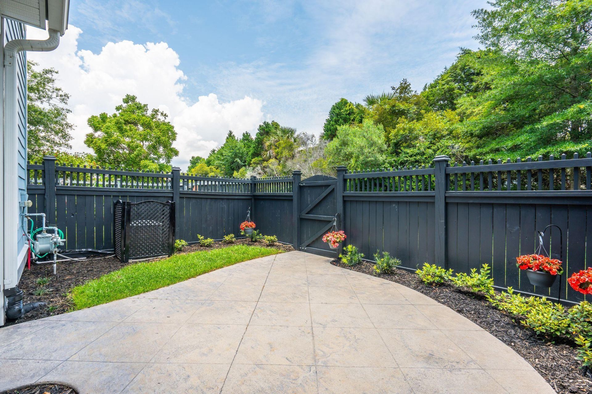 2069 Kings Gate Lane Photo 12