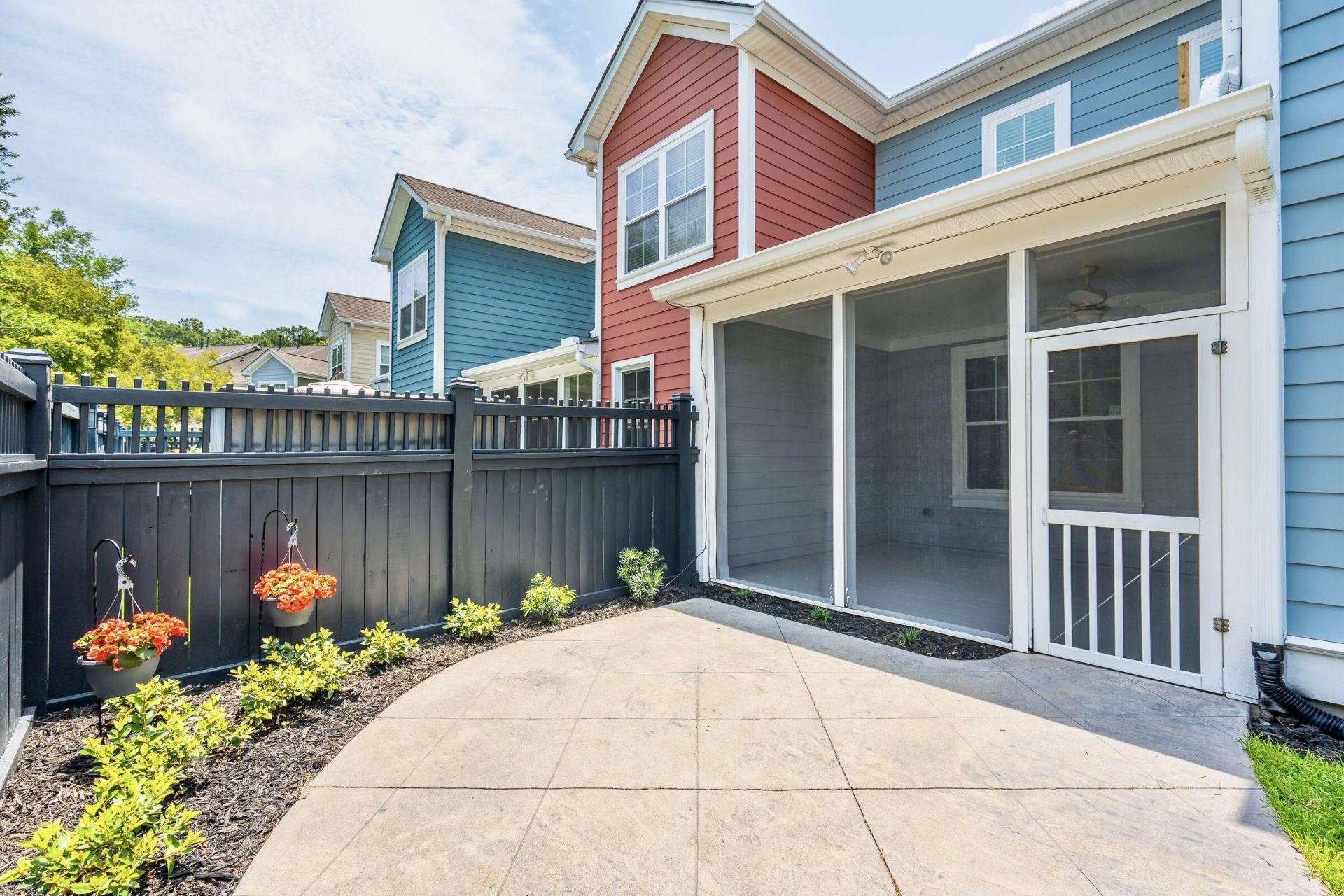 2069 Kings Gate Lane Photo 13