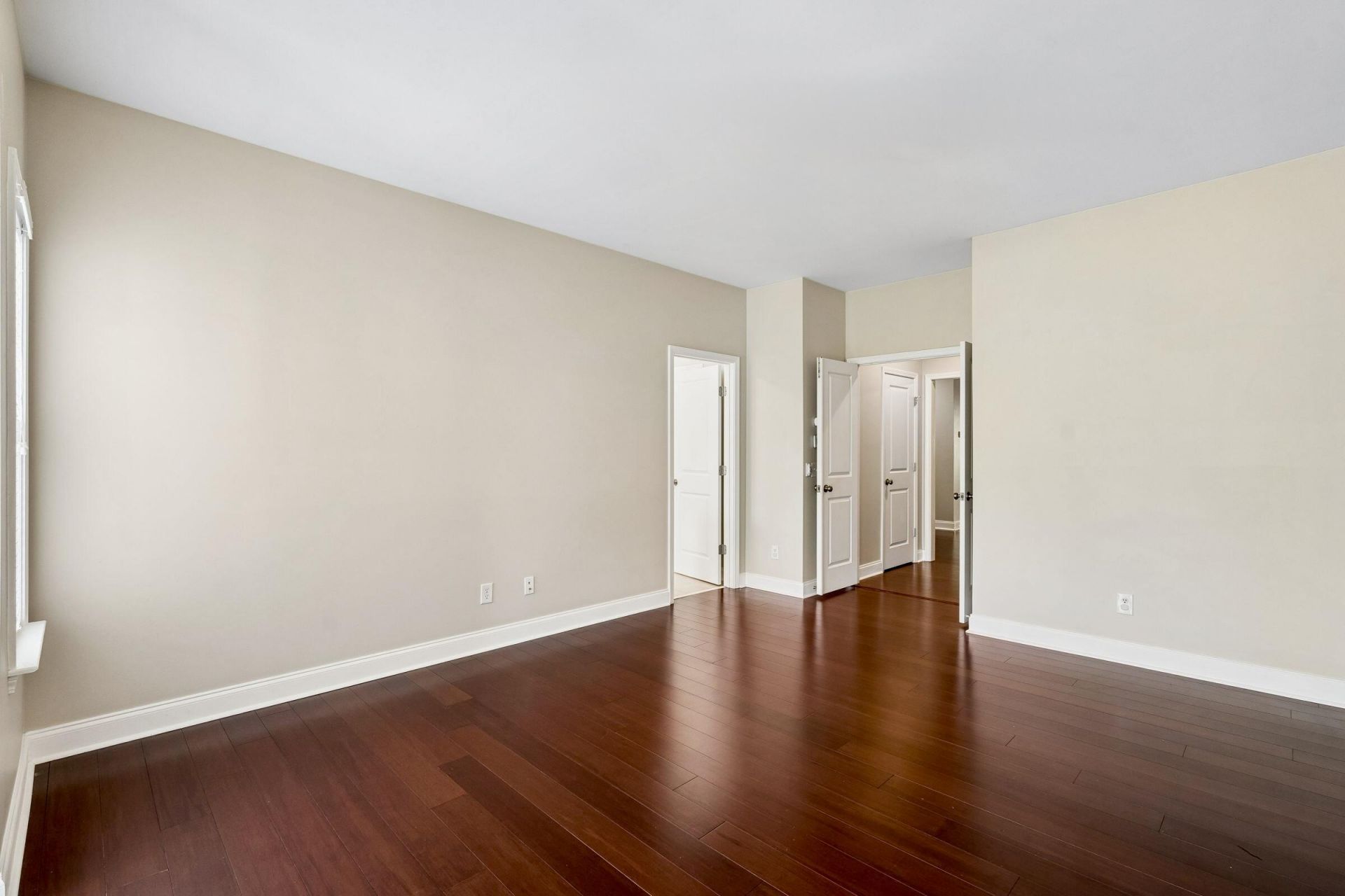 2069 Kings Gate Lane Photo 18