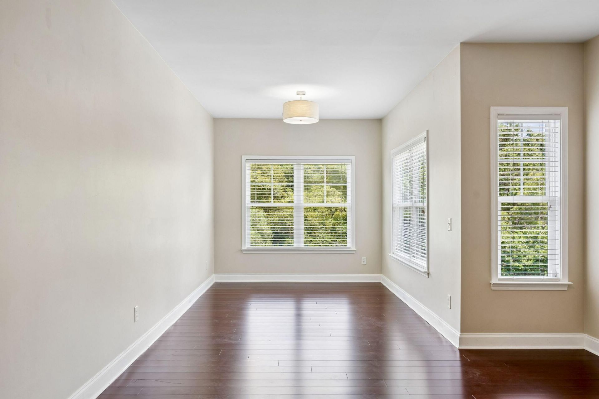 2069 Kings Gate Lane Photo 19