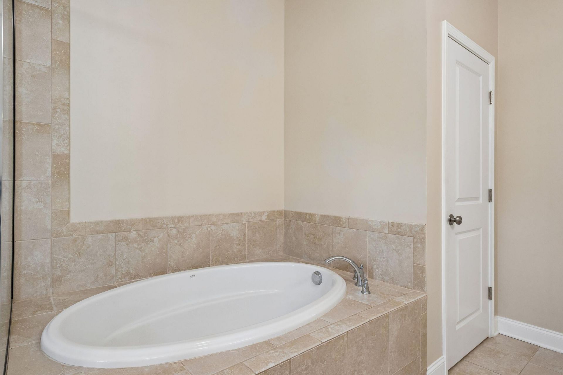 2069 Kings Gate Lane Photo 21