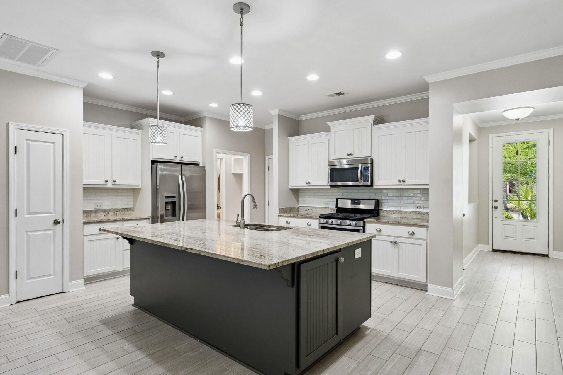 2069 Kings Gate Lane Photo 5