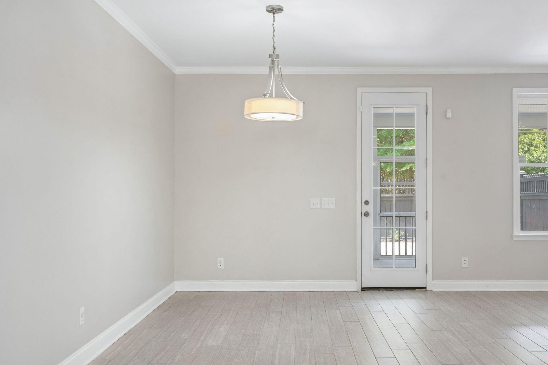 2069 Kings Gate Lane Photo 9