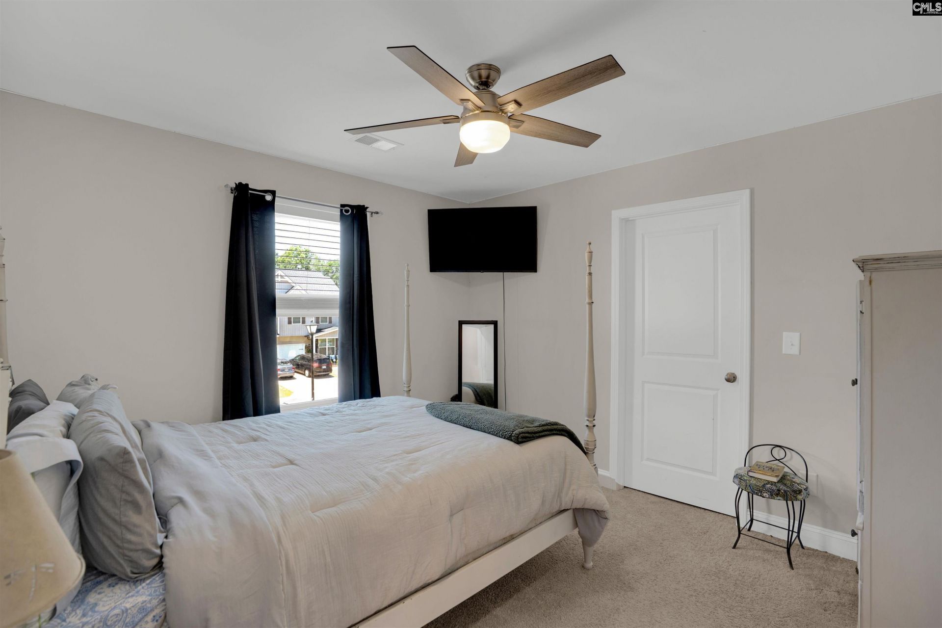 459 Blue Robin Lane Photo 13