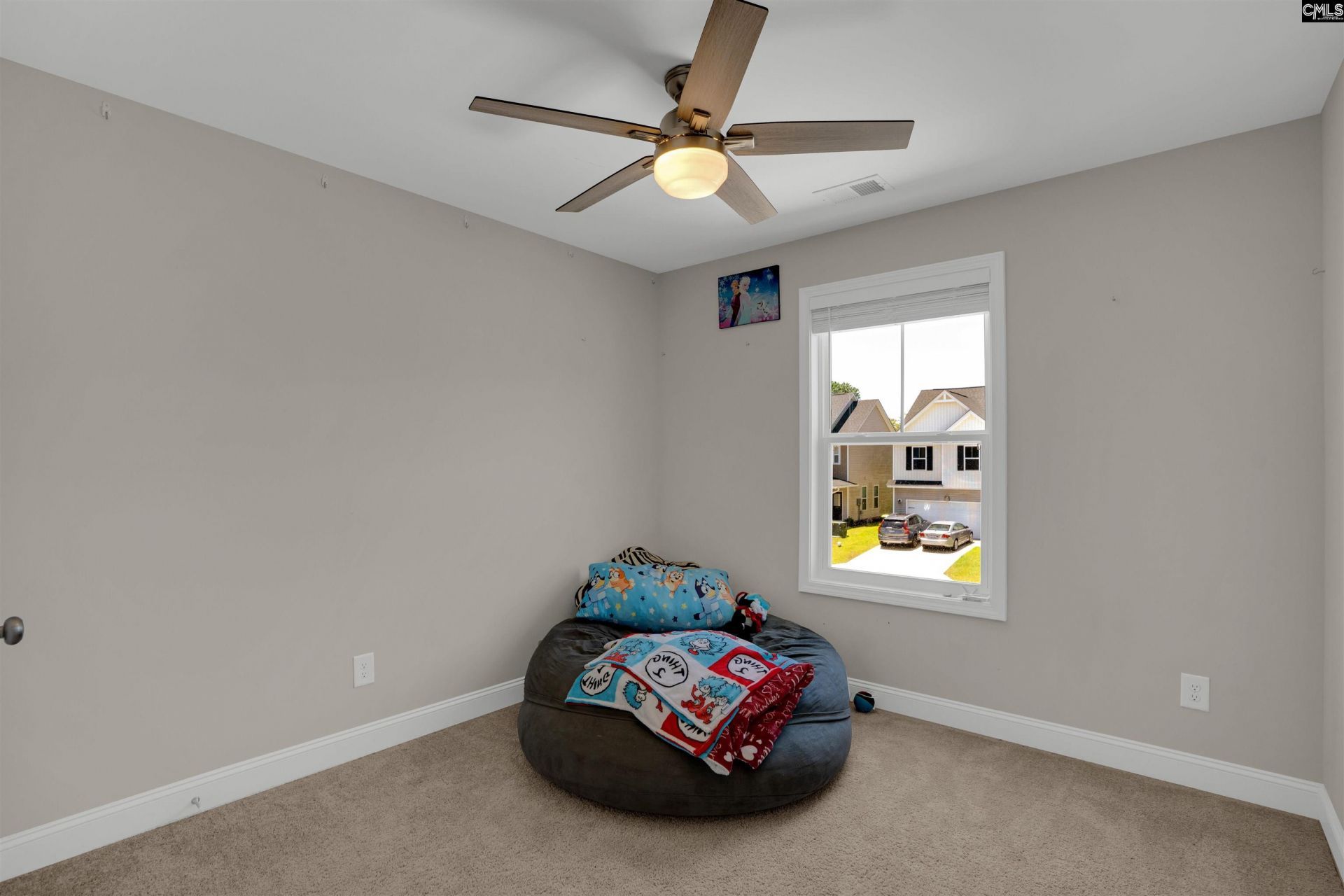 459 Blue Robin Lane Photo 14