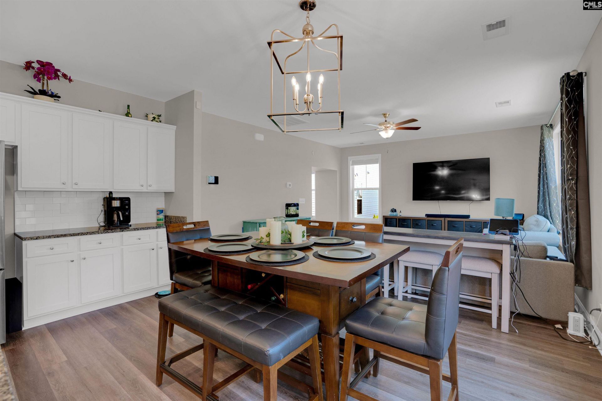 459 Blue Robin Lane Photo 9