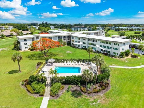 6102 Augusta DR, Unit 207, FORT MYERS, FL 33907