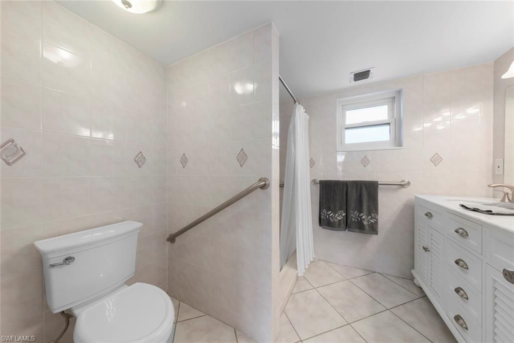 6102 Augusta Dr, Unit 207, Fort Myers, FL 33907 Photo
