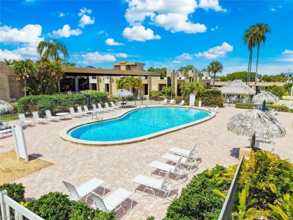 6102 Augusta Dr, Unit 207, Fort Myers, FL 33907 Photo