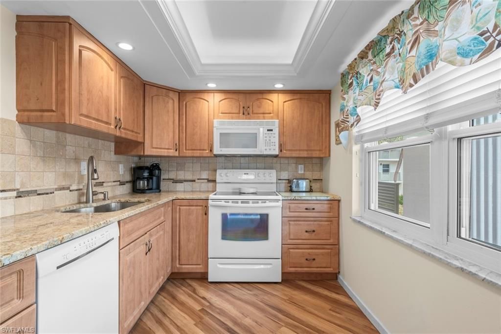 6102 Augusta Dr, Unit 207, Fort Myers, FL 33907 Photo