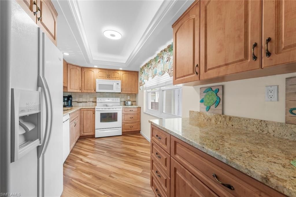 6102 Augusta Dr, Unit 207, Fort Myers, FL 33907 Photo