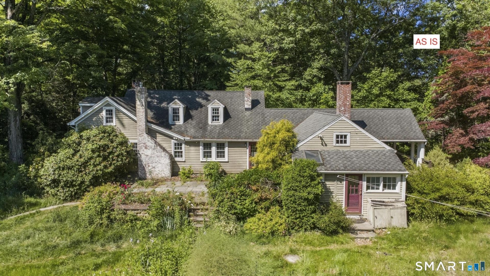61 Mile Hill South, Newtown, CT 06470 Main Photo