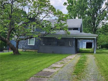 1 Seminary Street , Union Springs, NY 13160
