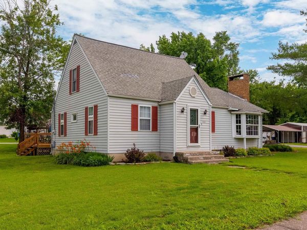 401 W LINCOLN Street, DeSoto, IL 62924