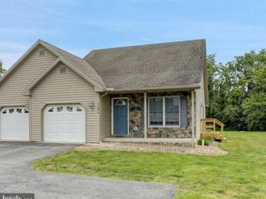 11496 WILLIAMSPORT PIKE, GREENCASTLE, PA 17225