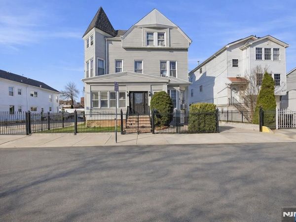 13-15 May Street, NEWARK, NJ 07104