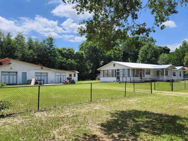 6801 Vivian Dr, Pensacola, FL 32505